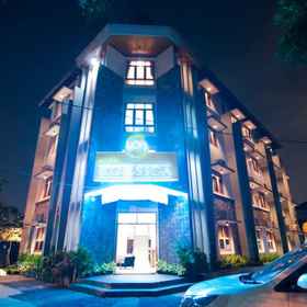 Hotel Corsica1 , 飯店Lembaga Coaching Indonesia