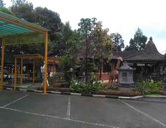 Bangunan 2 Hotel Bale Arimbi