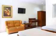 Kamar Tidur 3 Ririn Hotel