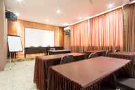 Functional Hall OYO 996 Hotel Transit Syariah