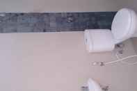 Toilet Kamar DnD Family Guest House