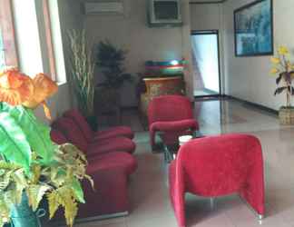 Lobby 2 Hotel Pare Wisata