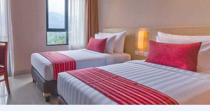 Kamar Tidur Grand Diara Hotel