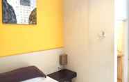 Kamar Tidur 6 Farila Guesthouse 2