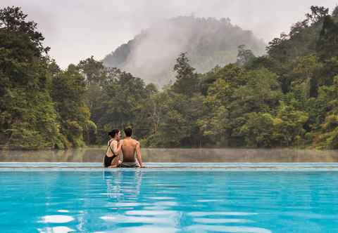 Swimming Pool Home Phutoey River Hotspring & Nature Resort