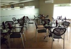 Restaurant 6 Sulthan Hotel Medan Powered by Archipelago