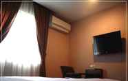 Kamar Tidur 4 Sulthan Hotel Medan (Previously Sulthan Darussalam Medan)