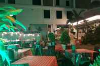 Bar, Kafe, dan Lounge The Grand Puteri Hotel