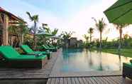 Swimming Pool 2 Ubud Tropical Garden 		