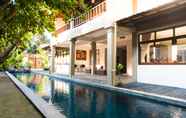 สระว่ายน้ำ 3 Sunnyside Seminyak Residence