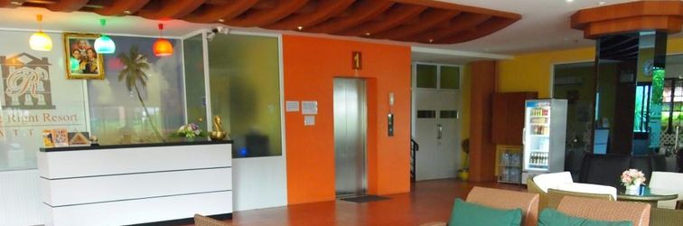 ロビー The Right Resort
