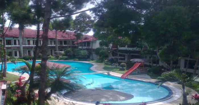 Swimming Pool Delamar Palasari Indah Hotel & Restaurant
