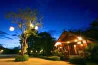 Lobby Le Charme Sukhothai Historical Park Resort 