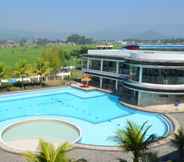 Swimming Pool 3 Sutan Raja Hotel & Convention Centre Soreang Bandung