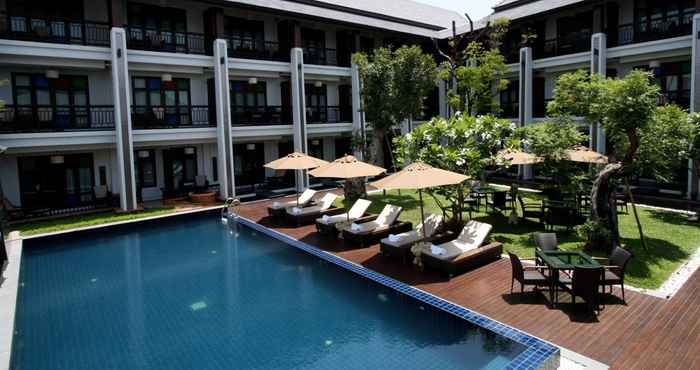 สระว่ายน้ำ De Lanna Hotel