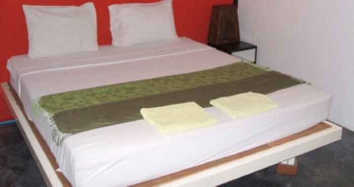 Kamar Tidur Sand Inn Hotel