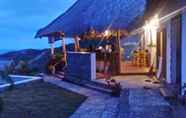 Restoran 7 Blue Monkey Villas Areguling