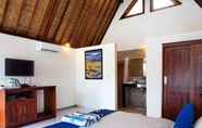 Kamar Tidur 6 Blue Monkey Villas Areguling