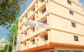 ภายนอกอาคาร 4 DT Hotel -  Pratunam (Dream Town Hotel)