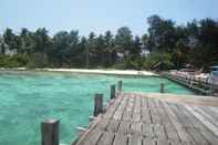 Swimming Pool Kampoeng Bule Menjangan Kecil Island