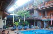 Swimming Pool 3 Hotel Sorga Cottages Kuta