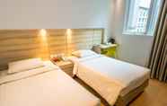 Kamar Tidur 5 Summer View Hotel 