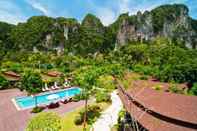 สระว่ายน้ำ Aonang Phu Petra Resort, Krabi ( SHA Plus+)