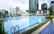 สระว่ายน้ำ 6 Trinity Silom Hotel 