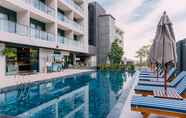 Hồ bơi 3 Hotel IKON Phuket