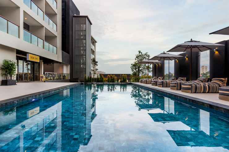 SWIMMING_POOL Hotel IKON Phuket