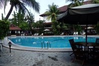 Kolam Renang Bahari Inn