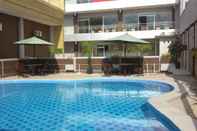 Swimming Pool Grand Dian Slawi