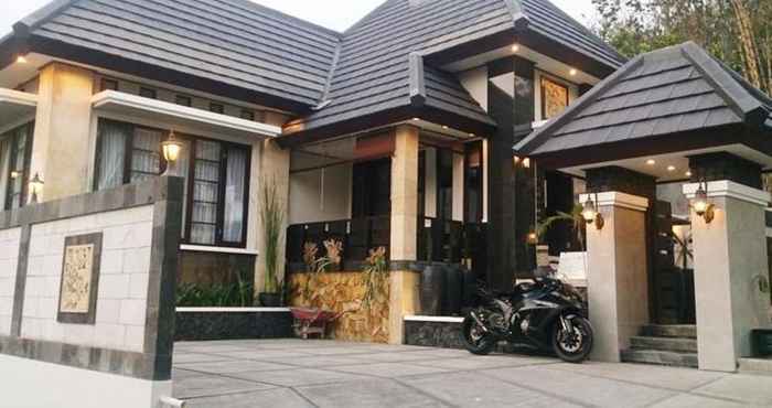 Luar Bangunan Villa Amaryllis Kaliurang