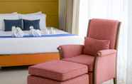 Kamar Tidur 5 Royal Beach View Suite