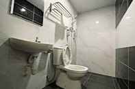 Toilet Kamar GS Hotel