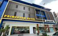 Bangunan 2 Princeton Hotel