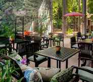 Bar, Cafe and Lounge 7 Siam Bayshore Resort Pattaya 