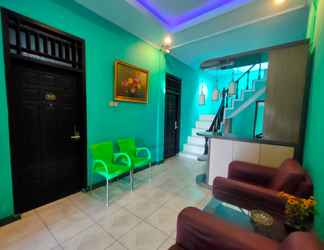 Lobi 2 Queen Guest House