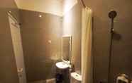 In-room Bathroom 4 Salak Boutique Hotel by Salak Hospitality