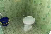Toilet Kamar Homestay Anggun 5 Gunung Bromo 