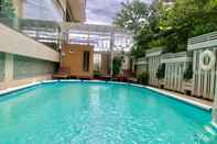 Swimming Pool Tarin Hotel