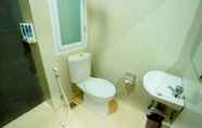 Toilet Kamar 6 Amaia Hotel