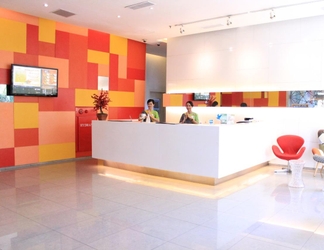 Lobby 2 Zuri Express Lippo Cikarang