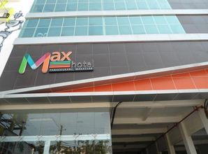 Bangunan 4 Max Hotel Panakukkang