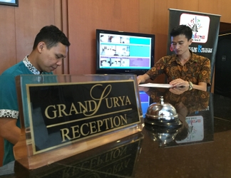 Lobby 2 Grand Surya Hotel Kotabaru