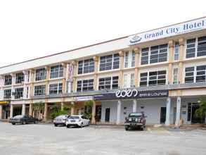 Exterior 4 OYO 619 Grand City Hotel 2