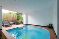 Swimming Pool Hotel Sole Patong