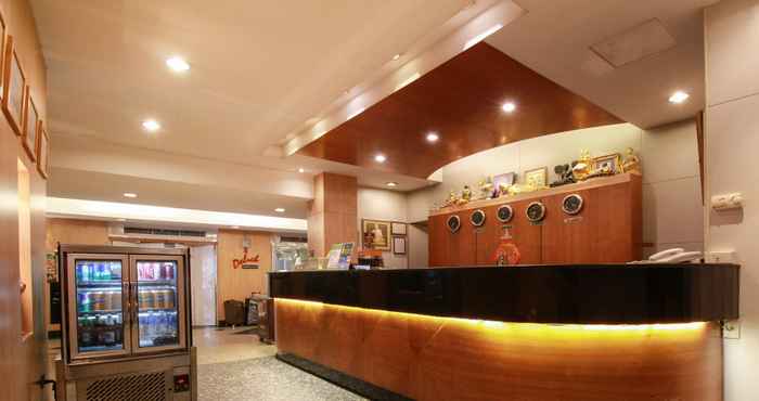 Lobi Ten Stars Hotel Pratunam