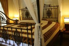 卧室 Classic Room at Quite Room at Rumah Kayen Family Homestay