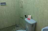 Toilet Kamar Sekar Bali Homestay